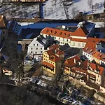 فندق غارني ميشي ديرا Český Krumlov