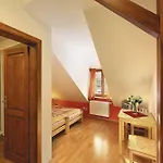 Garni Mysi Dira Hotell 3*