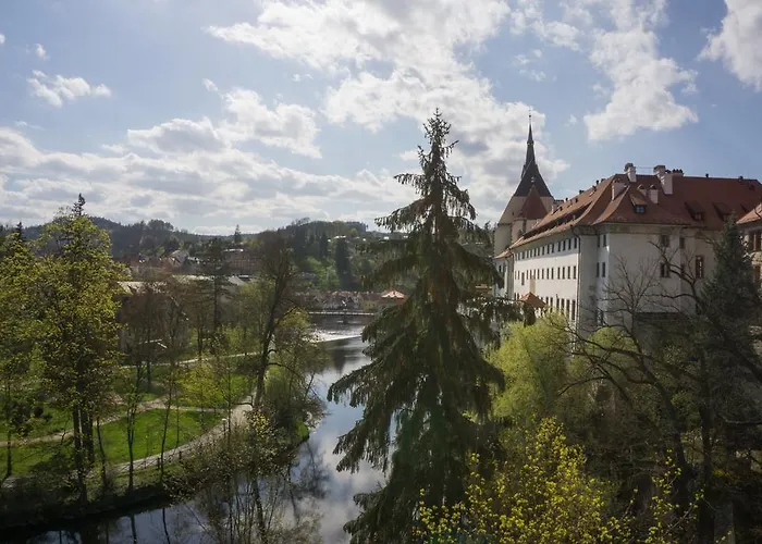 Ξενοδοχείο Garni Mysi Dira 3*