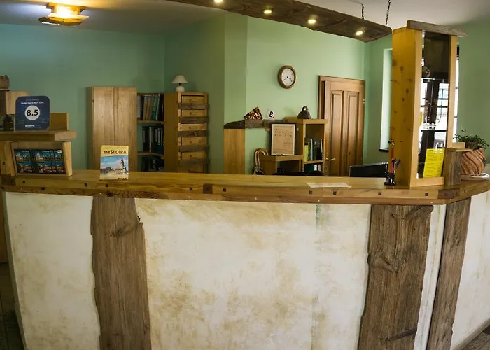 Ξενοδοχείο Garni Mysi Dira 3*