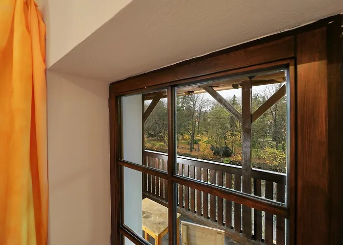 Ξενοδοχείο Garni Mysi Dira 3*